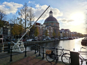 Canal view suite, Amsterdam